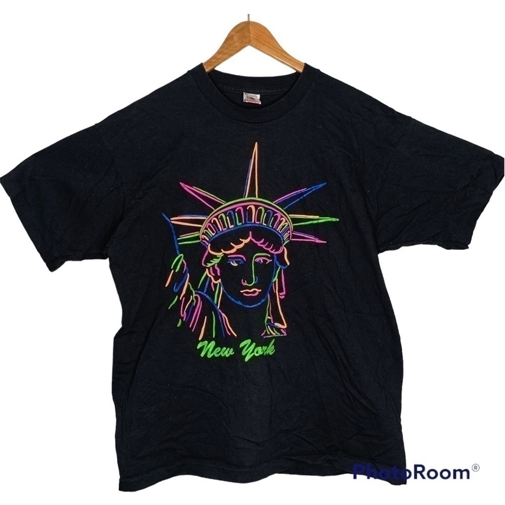 VINTAGE 1991 New York Single Stitch Fruit of The Loom T-shirt